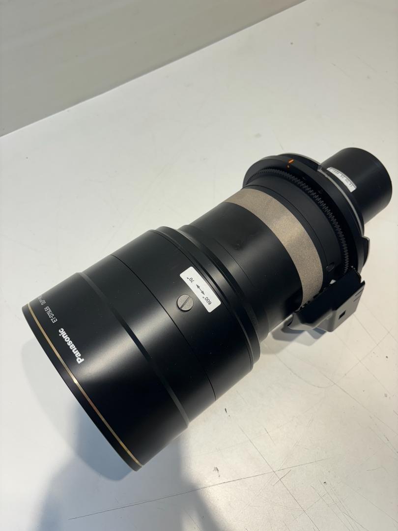 Panasonic PT-DZ870LK 中古 業務用プロジェクター / 8500lm / WUXGA / DLP方式 / ズームレンズET-DLE085付