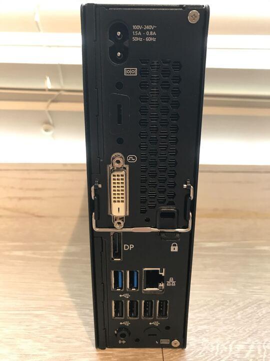 Fujitsu ESPRIMO Q558/B Celeron G4930T/ 4GB/ SSD 256GB/ 小型デスクトップ