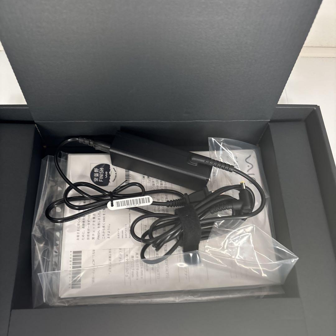VAIO VJS142C12N(Win10Pro) Core i7-10710U / 16GB / SSD 2TB / 14インチ / カメラ付