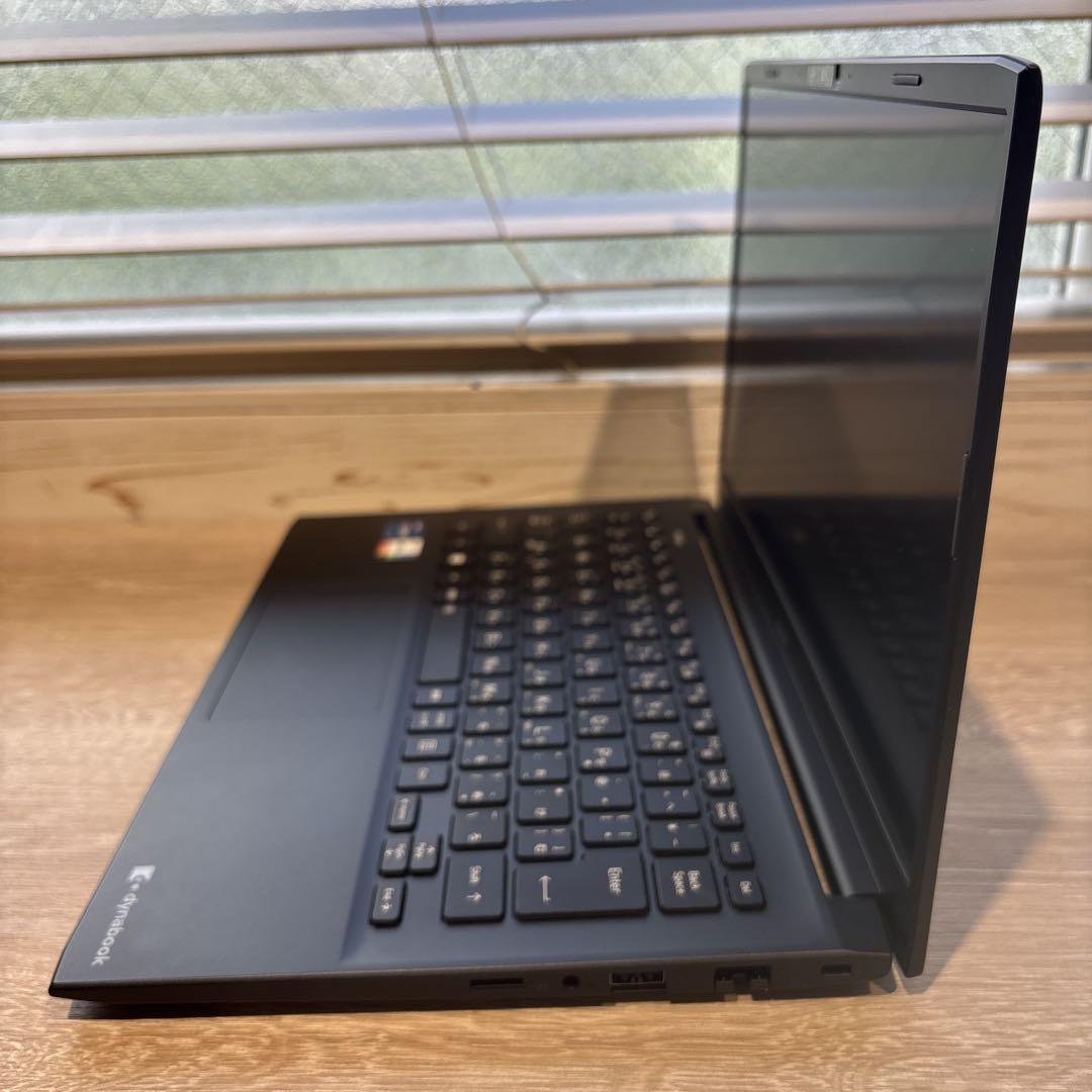 dynabook W6SZMV7FBL Core i7-1255U / 16GB / SSD 512GB / 13.3インチ / ガイド付
