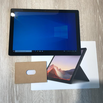 Microsoft Surface Pro7 Win10 Core i5-1.1GHz(1035G4)/8GB/SSD256GB/12.3インチ/Webカメラ [訳あり品]